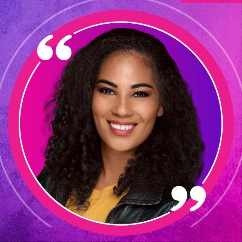 Laura Scarlett Martin