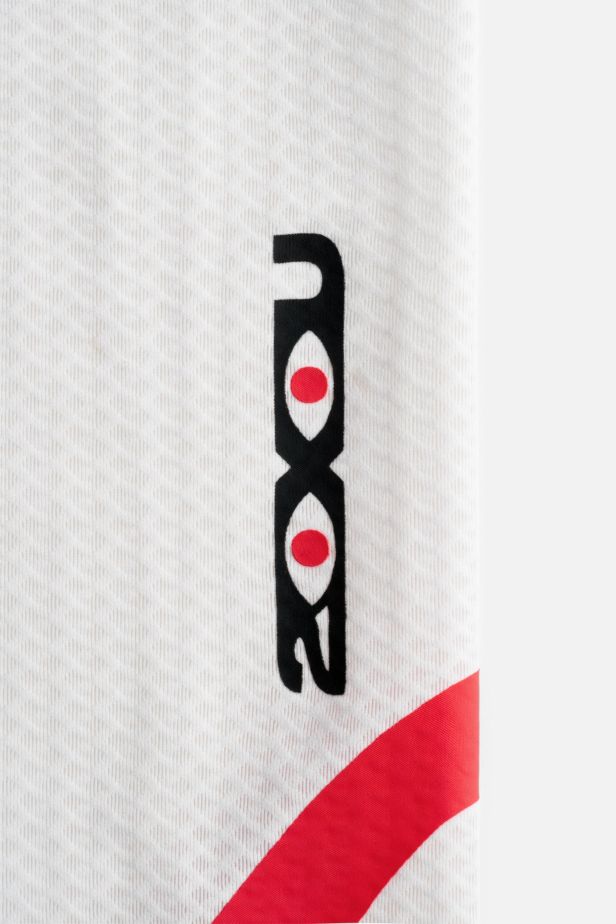 DV + 2XU Desert Comp Arm Guard, White