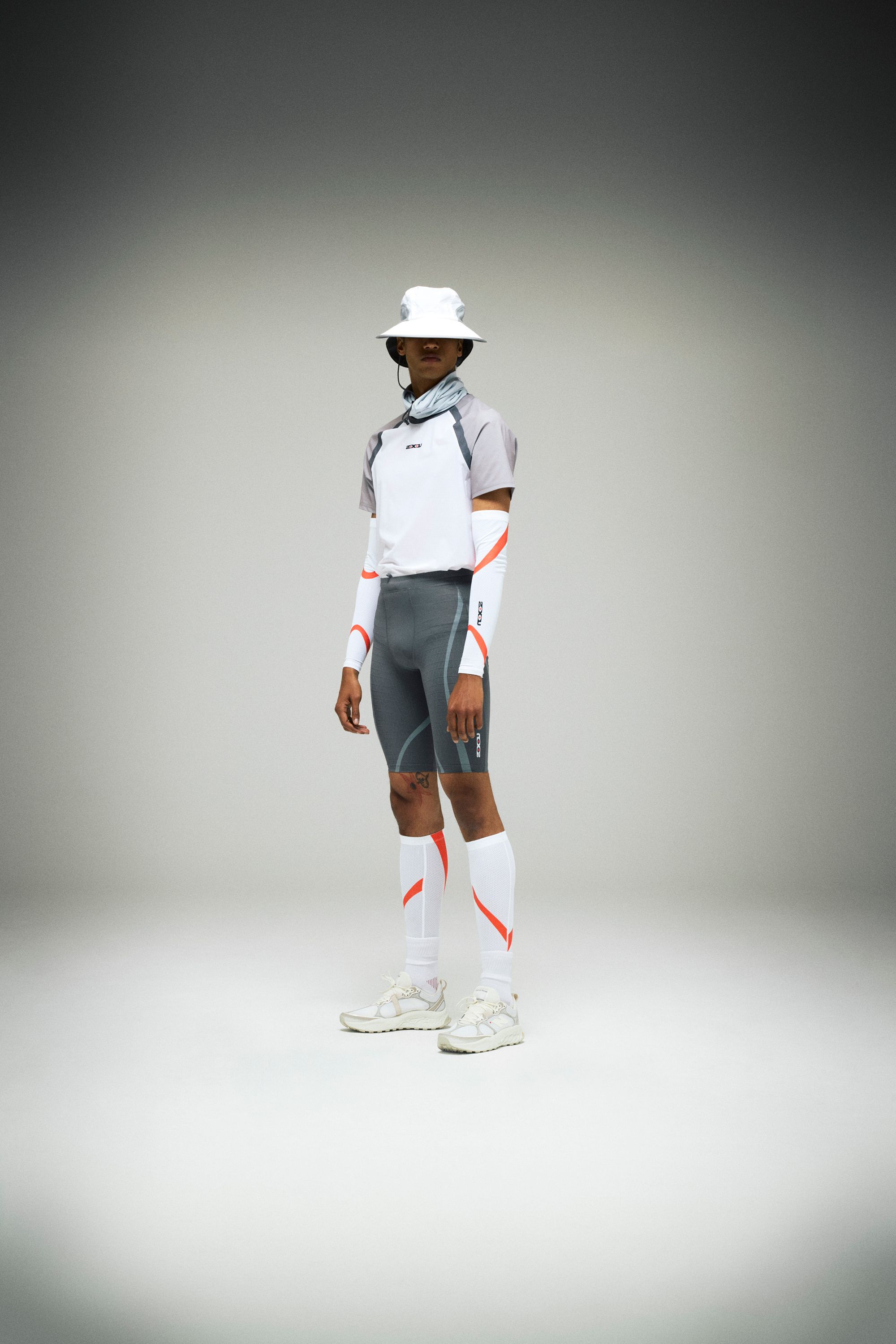 DV + 2XU Desert Comp Short, Carbon