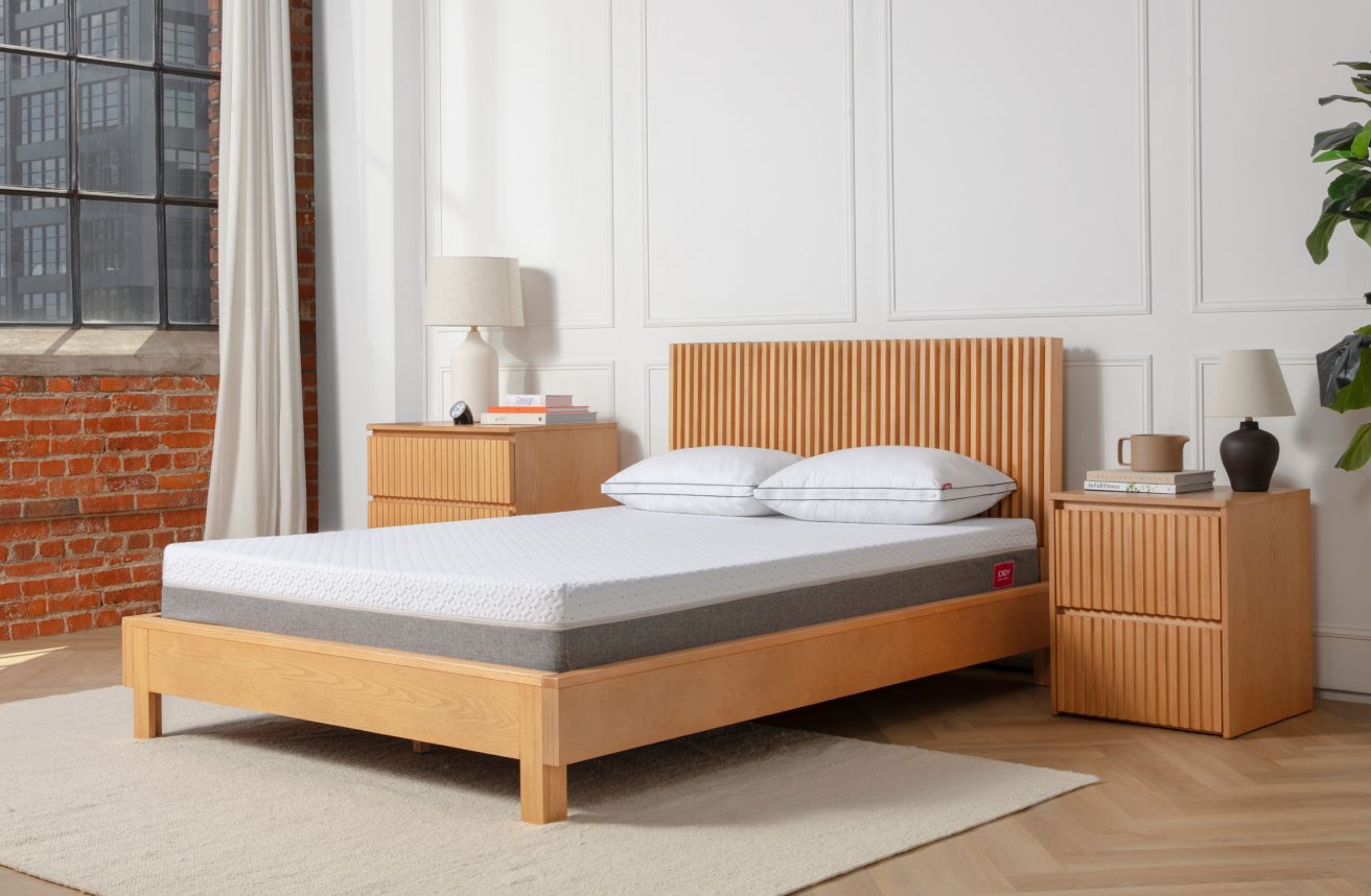 Matelas Endy à côté de la boîte