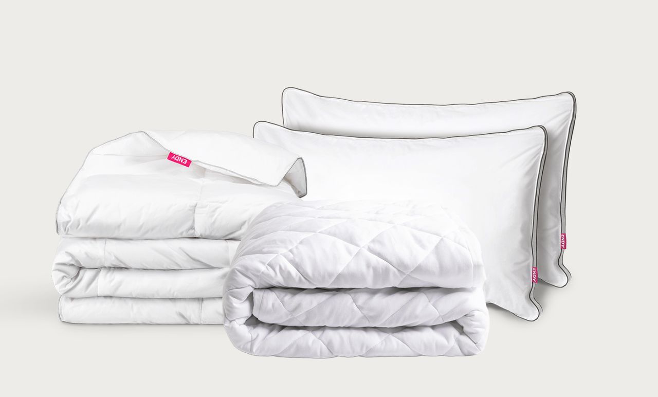 The Endy Comfort Core Bundle includes duvet, customizable pillows and mattress protector