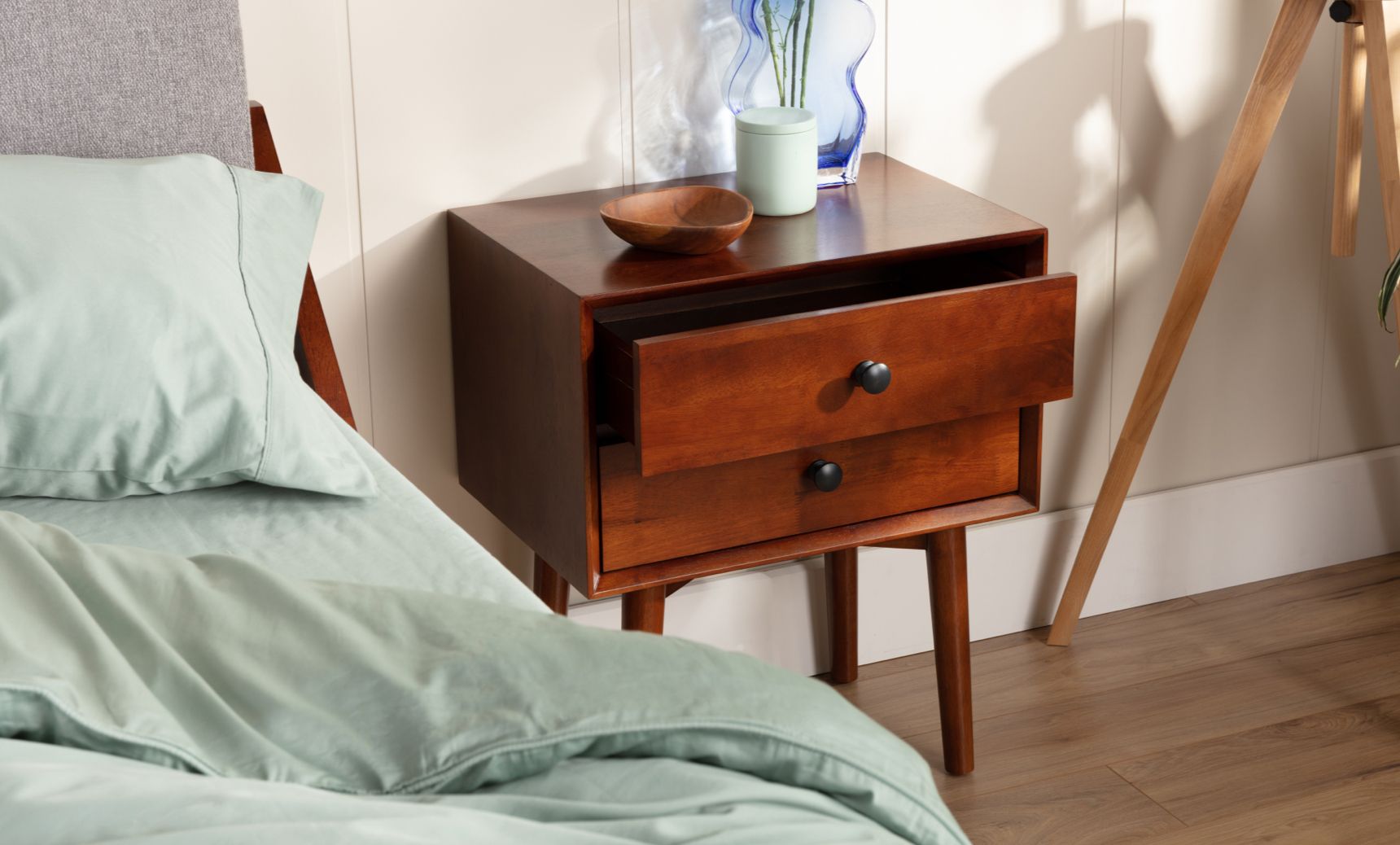 The Endy Solid Wood Night Stand
