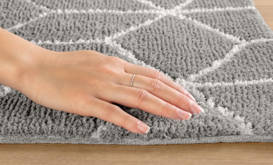 The Endy Grey Geometric Rug