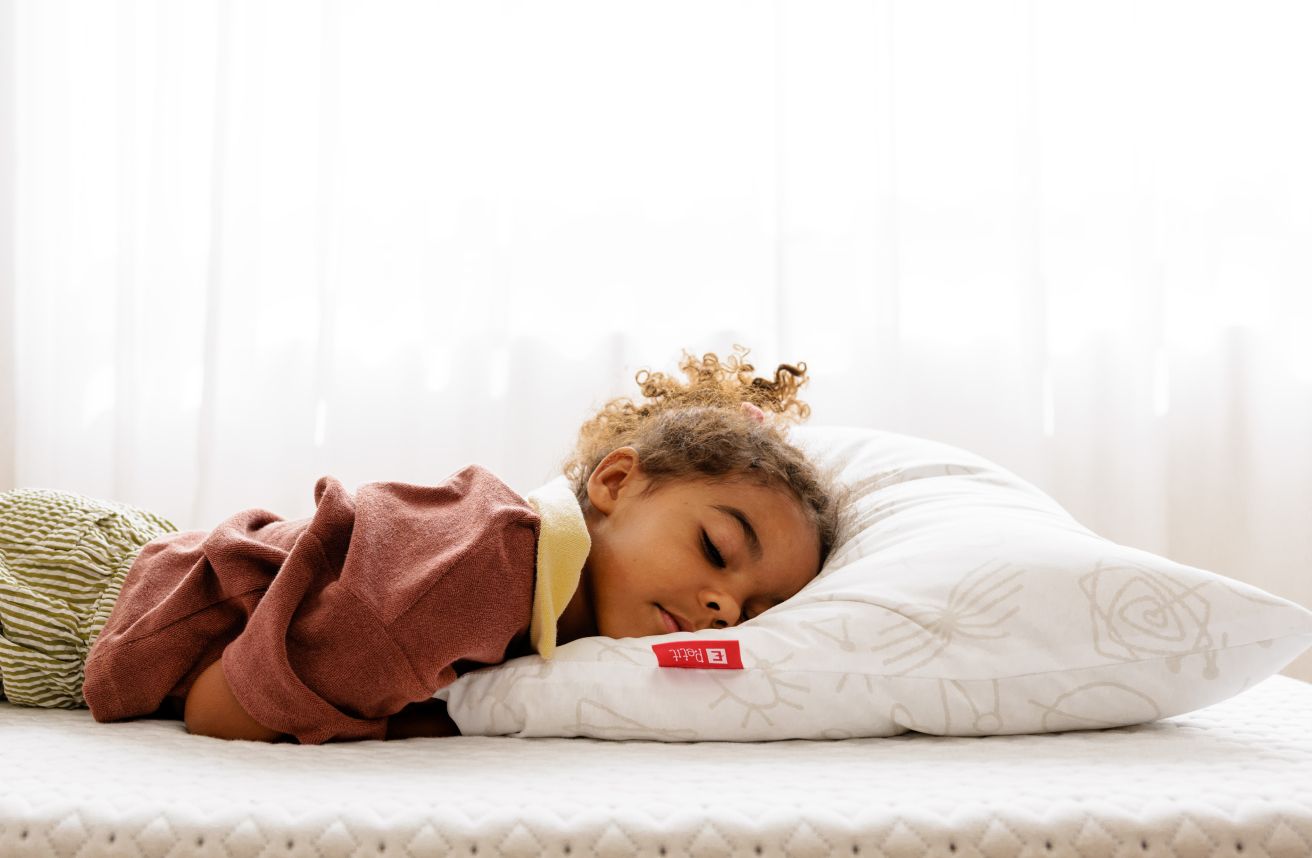 The Endy Duvet, Customizable Pillows on an Endy Mattress