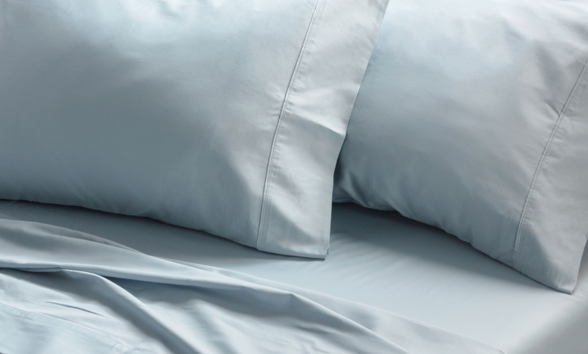 Endy Organic Cotton Pillowcase Cover (Sateen) in Glacier Blue colourway