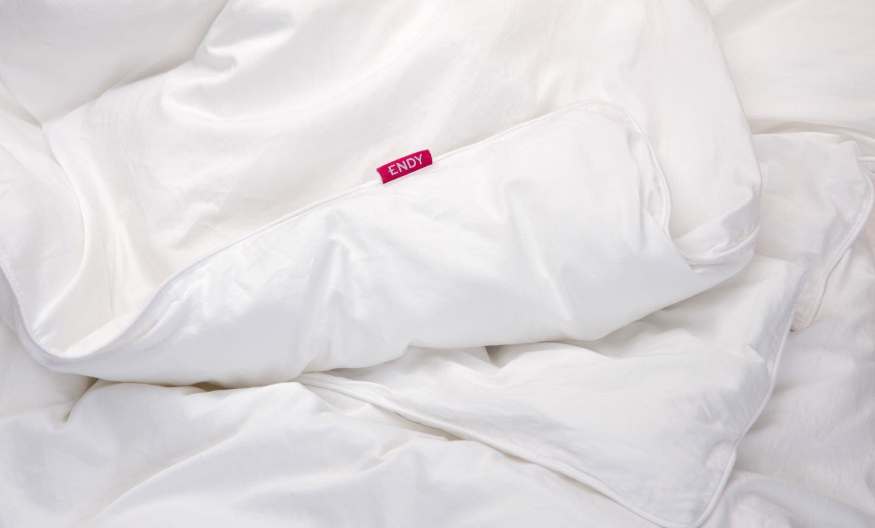 Endy Organic Cotton Duvet Cover (Percale) in Alpine White colourway.