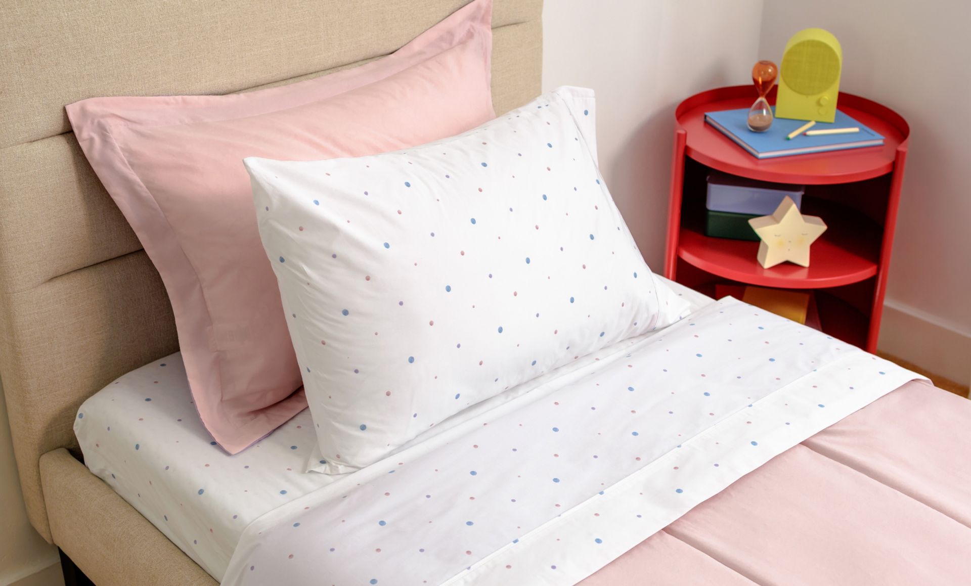 Sheet Refresh Duo in watercolor dots pattern