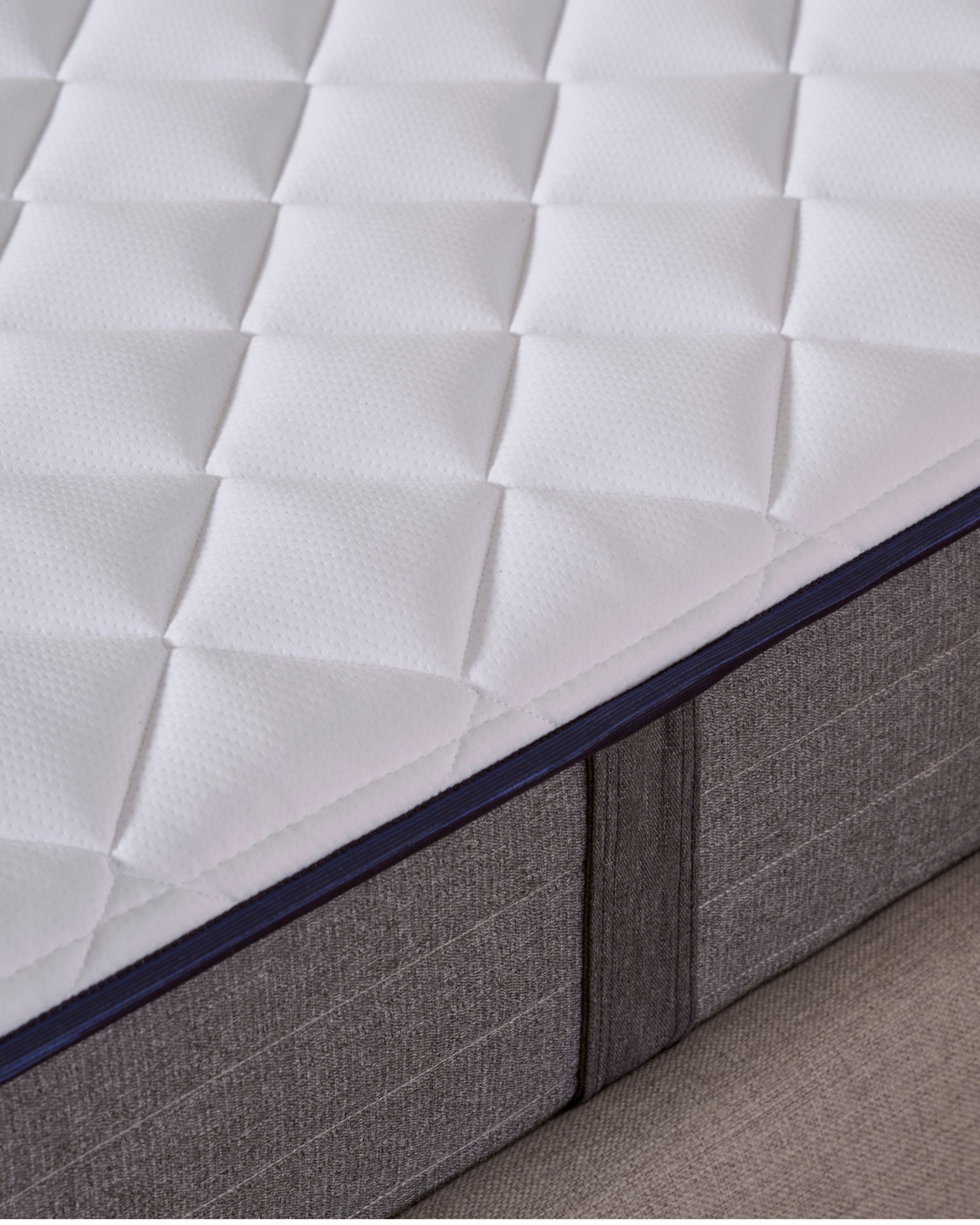 The Endy Elevate Hybrid Firm Mattress