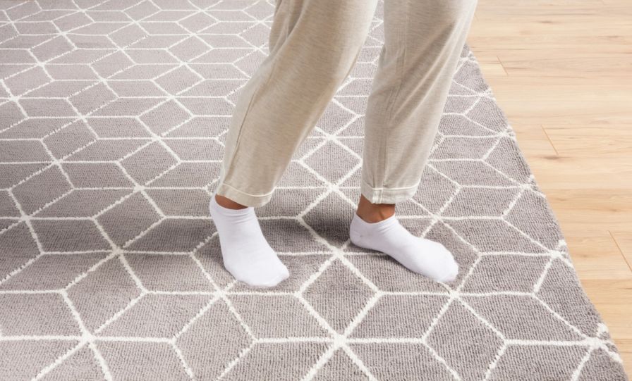 The Endy Grey Geometric Rug