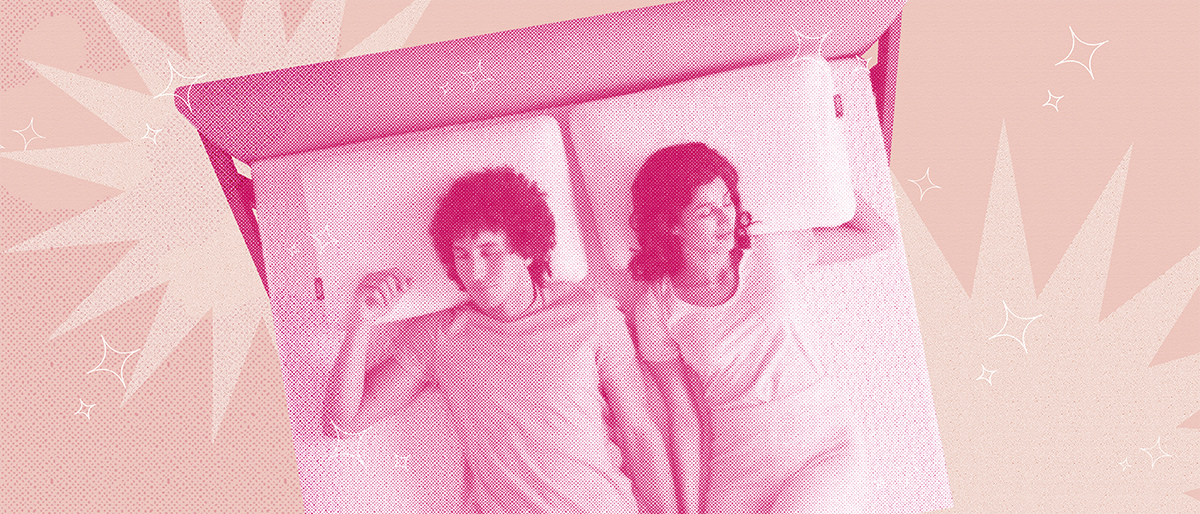A man and woman laying comfortably on their Endy Mattress and Pillows.