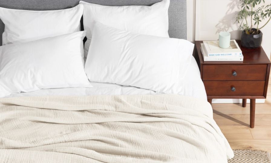 The Endy Muslin Blanket in Soft Cream colourway