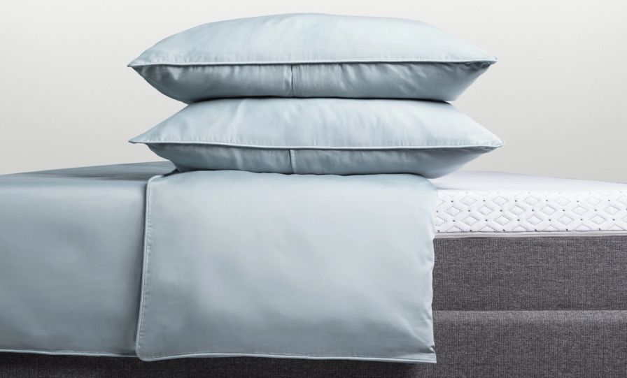 The Endy Sateen Bedding Bundle in Glacier Blue Colourway