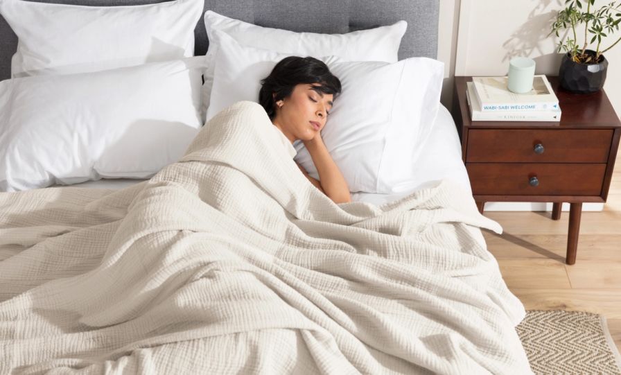 The Endy Muslin Blanket in Soft Cream colourway