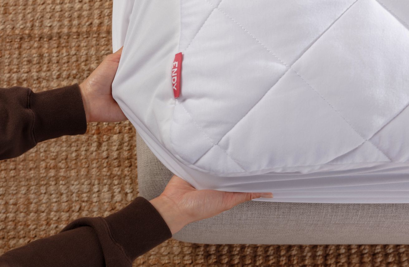 The Endy Duvet, Customizable Pillows on an Endy Mattress