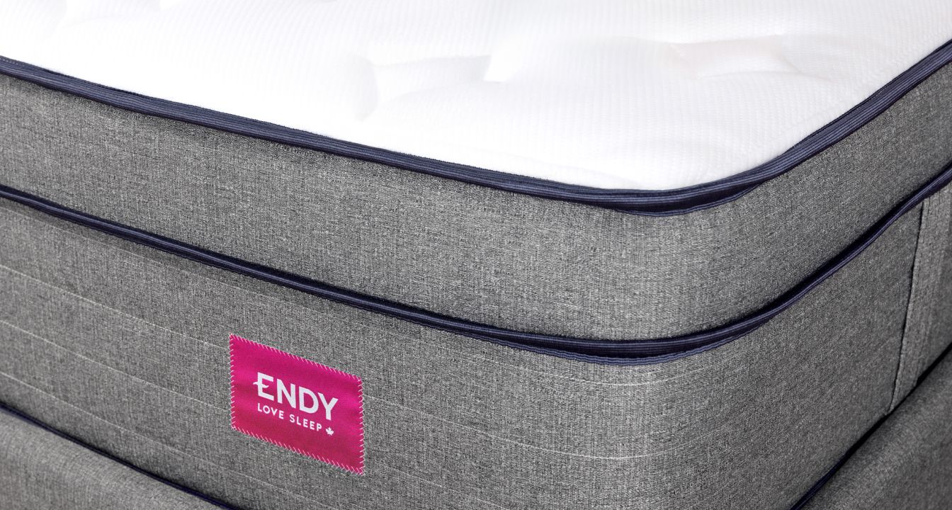 Détails du matelas hybride Endy.