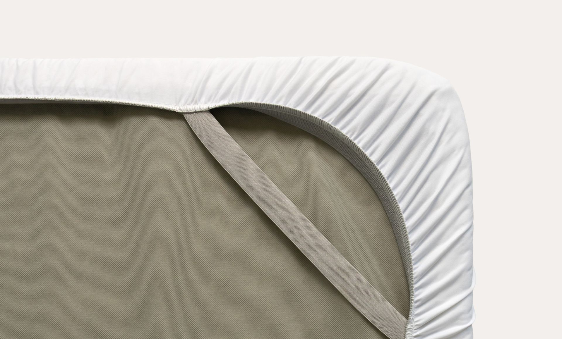 The Corner of an Endy Petit Mattress Protector