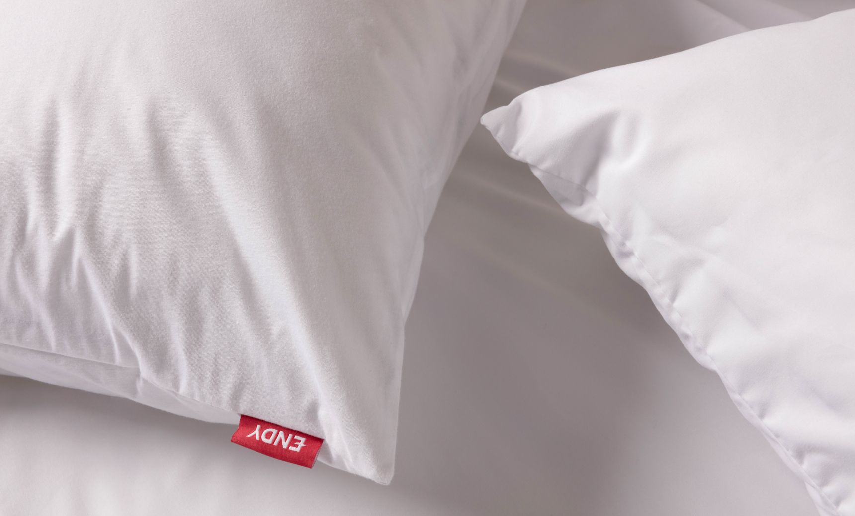 Detail shot of the pillow protector4