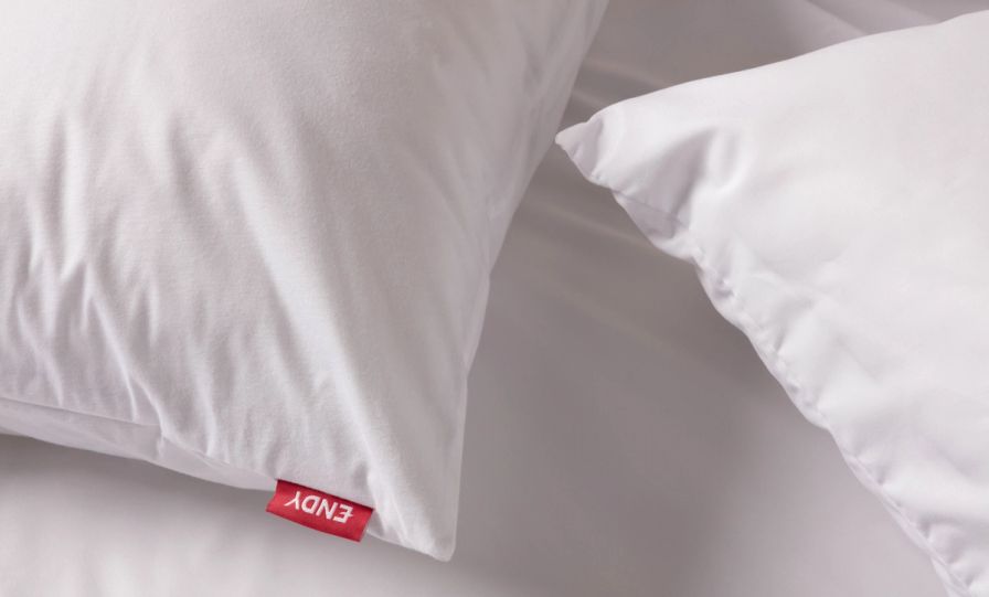 Detail shot of the pillow protector4