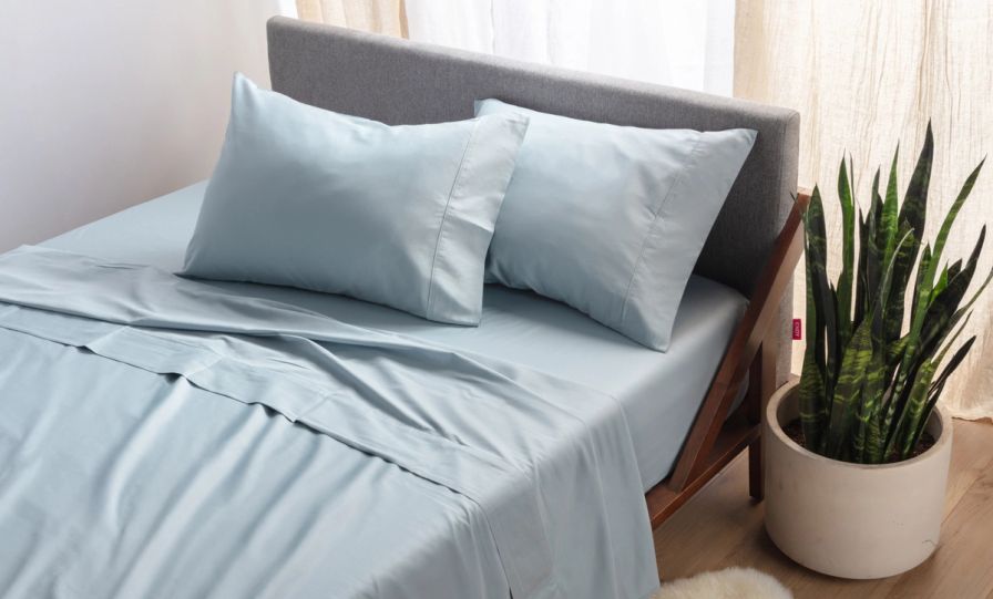 The Endy Sateen Bedding Bundle in Glacier Blue Colourway