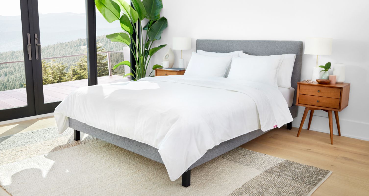 A bedroom equipped with Endy's collection of sleep products.