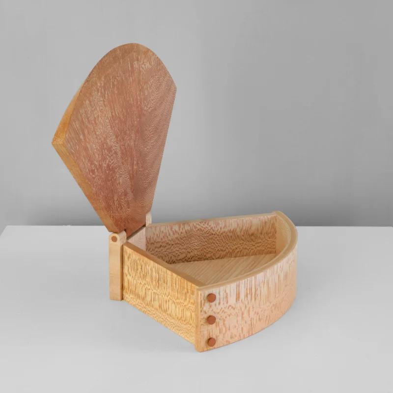 Oyster Box — image 5