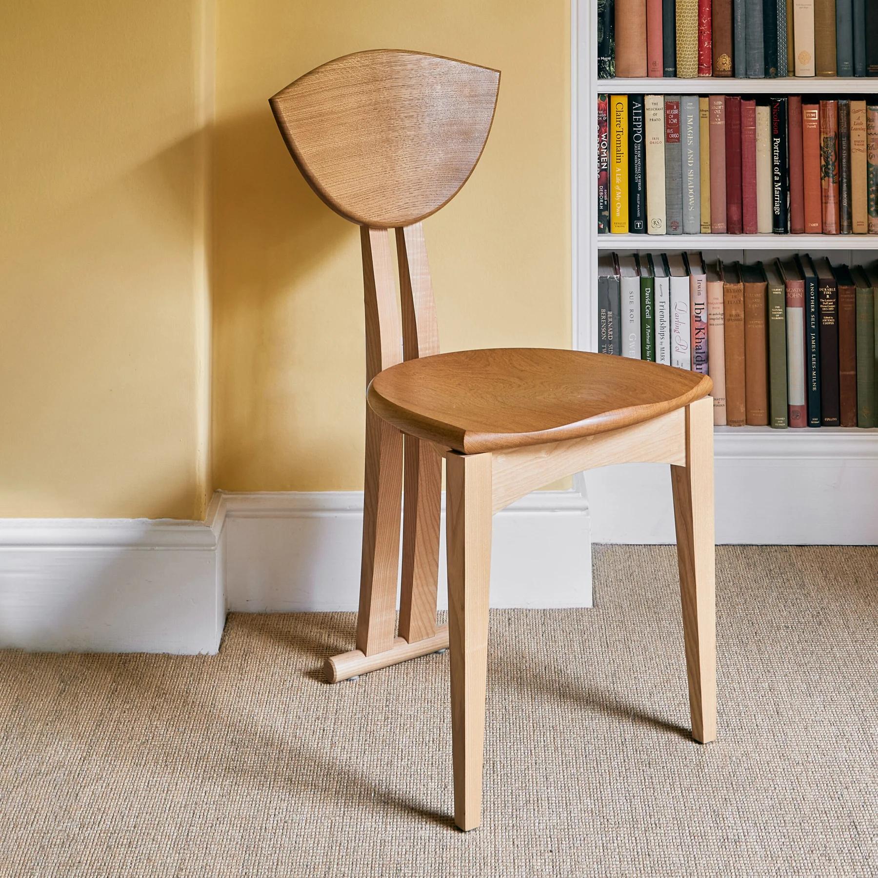 Cafe Tricorn Chair