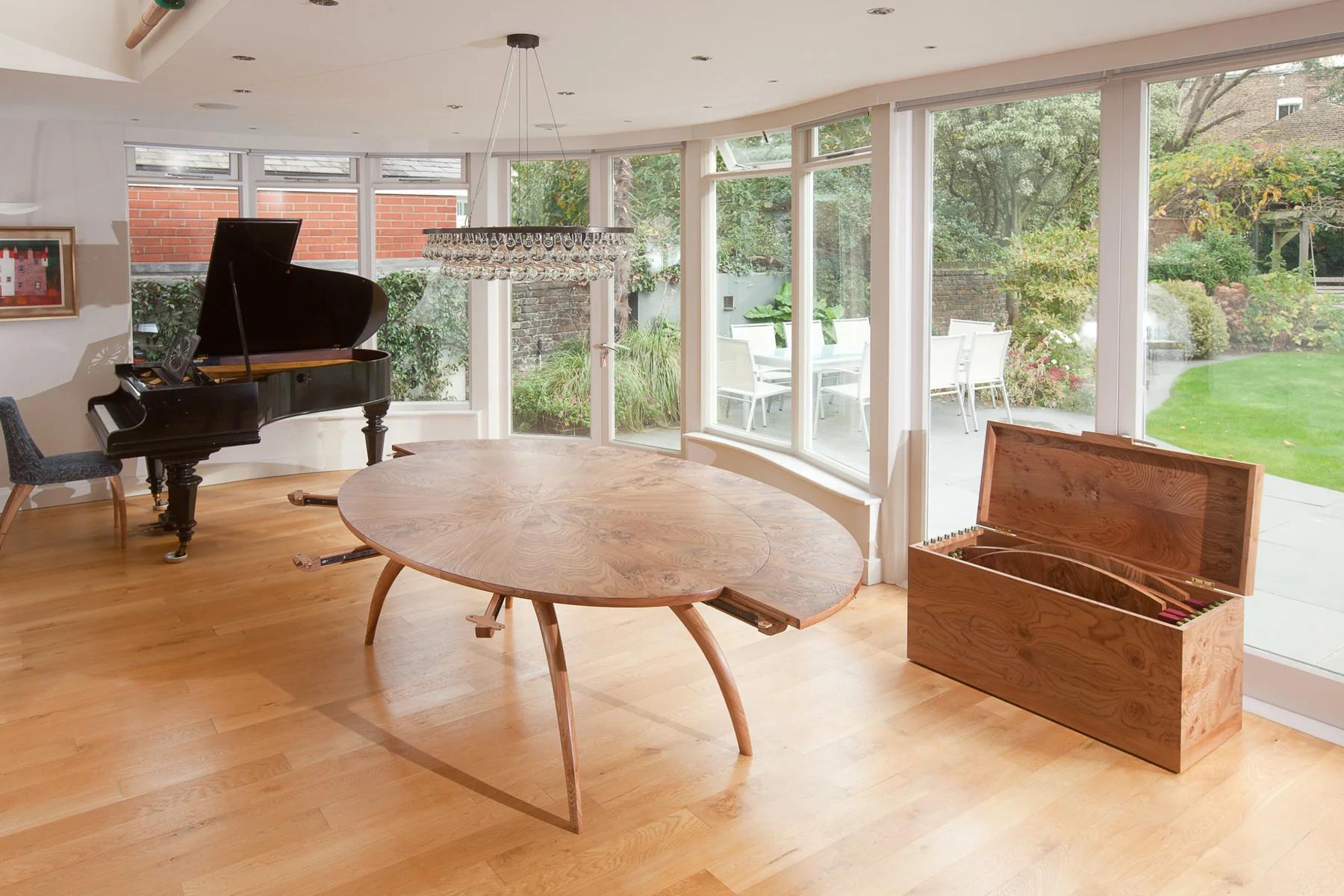 Dining Room I: Expanding Oval — image 3