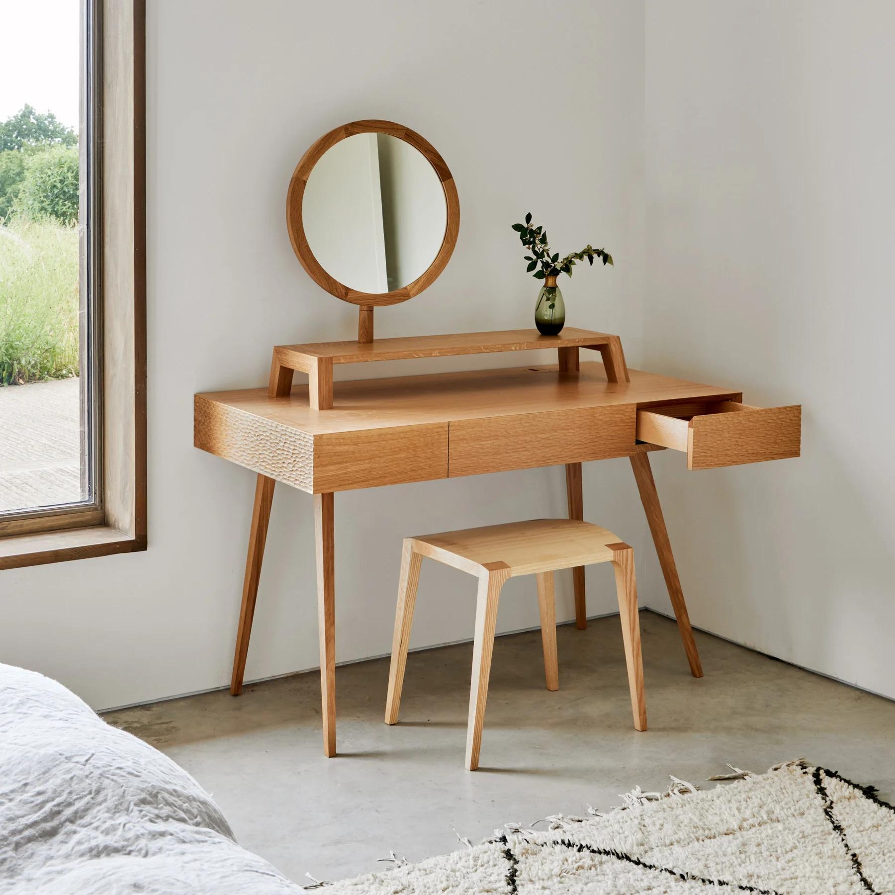 Dressing Table (with Stool) — image 2