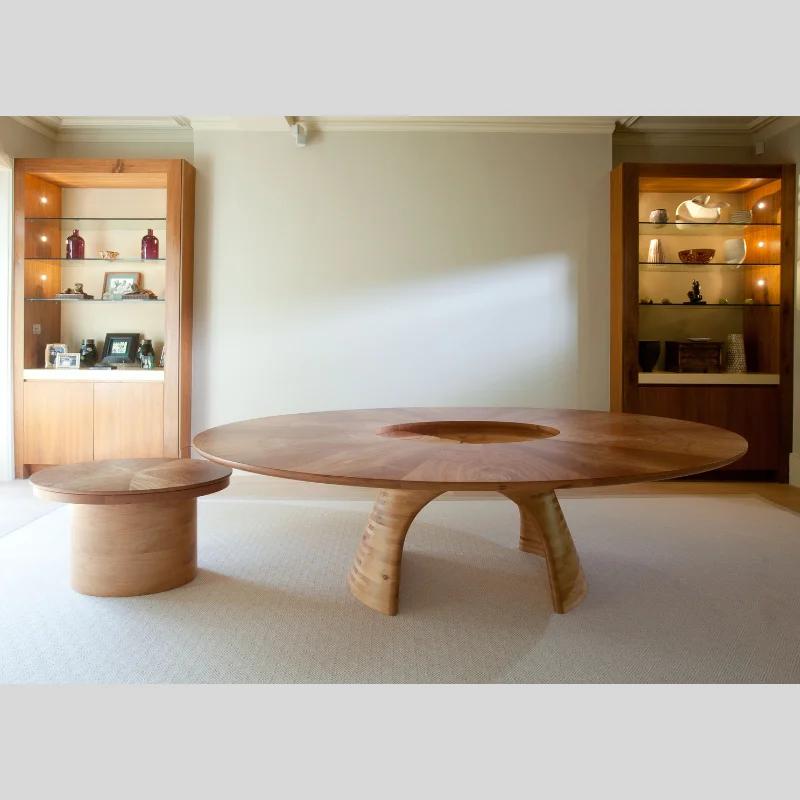 Centrepiece Table — image 2
