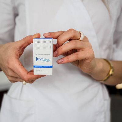 Juvelook: Ін'єкційний препарат полімолочної кислоти для омолодження орбітальної ділянки шкіри