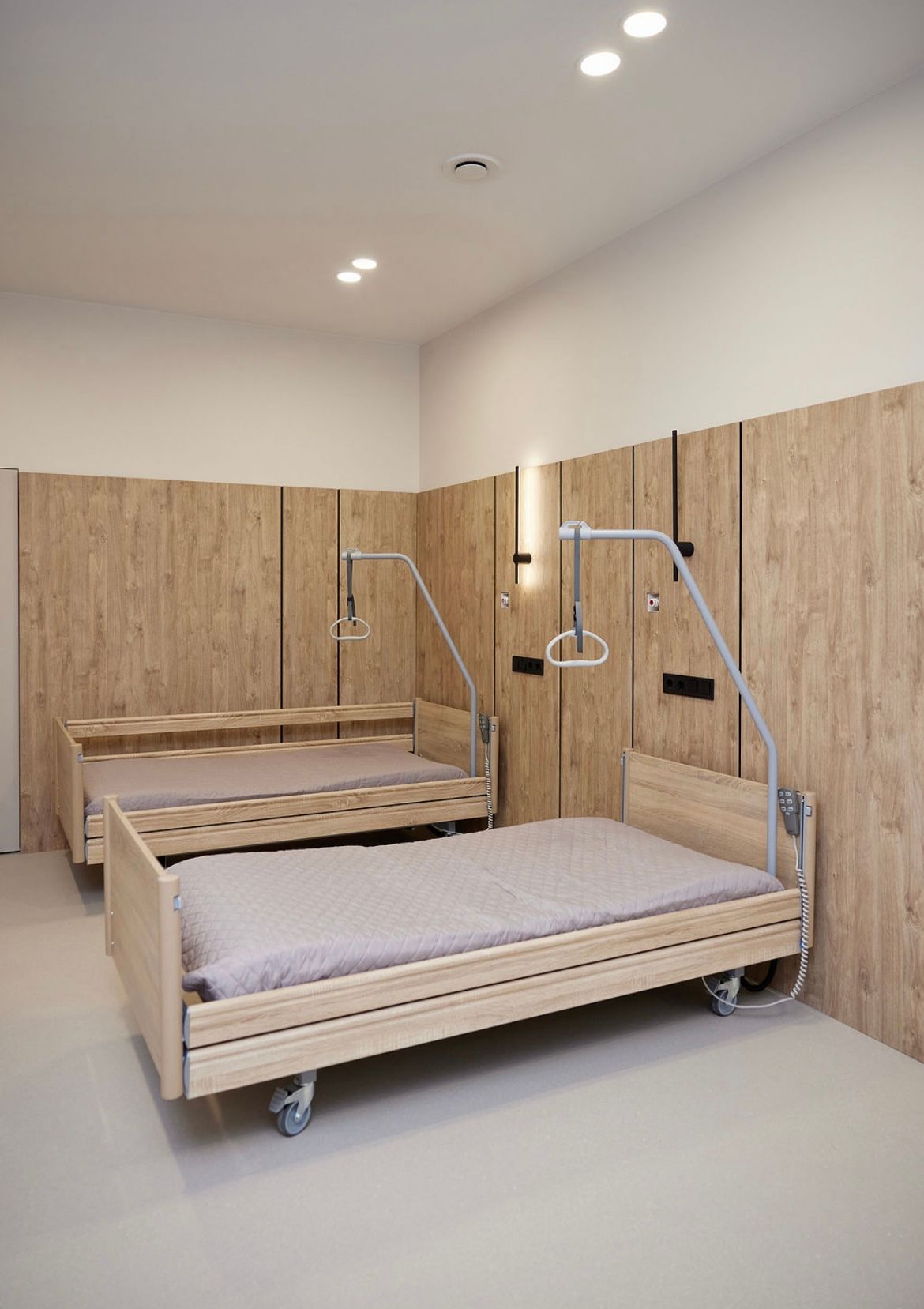 Сучасне обладнання та комфортні палати