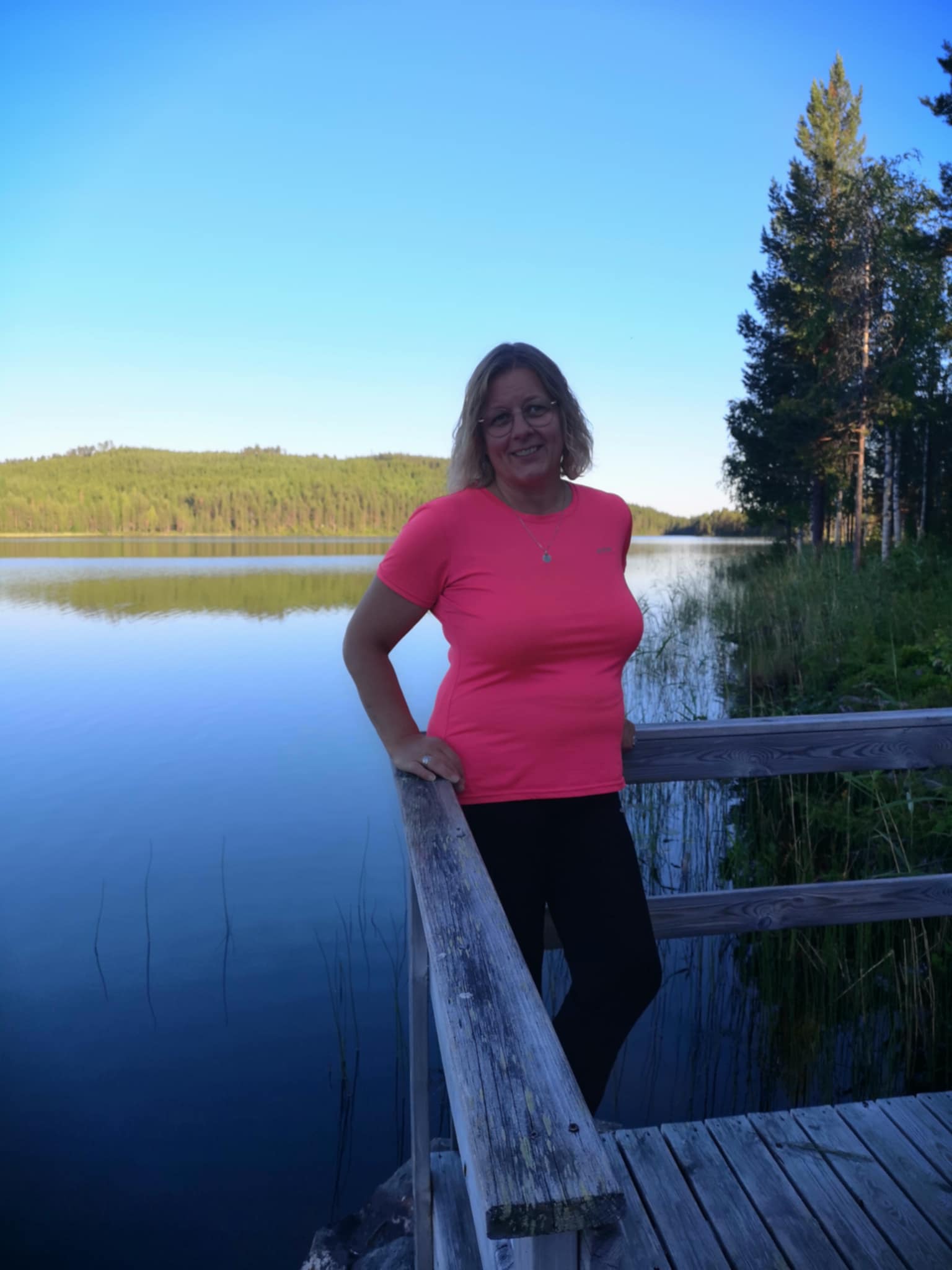 Ann-Louise med hundarna på Gläntans