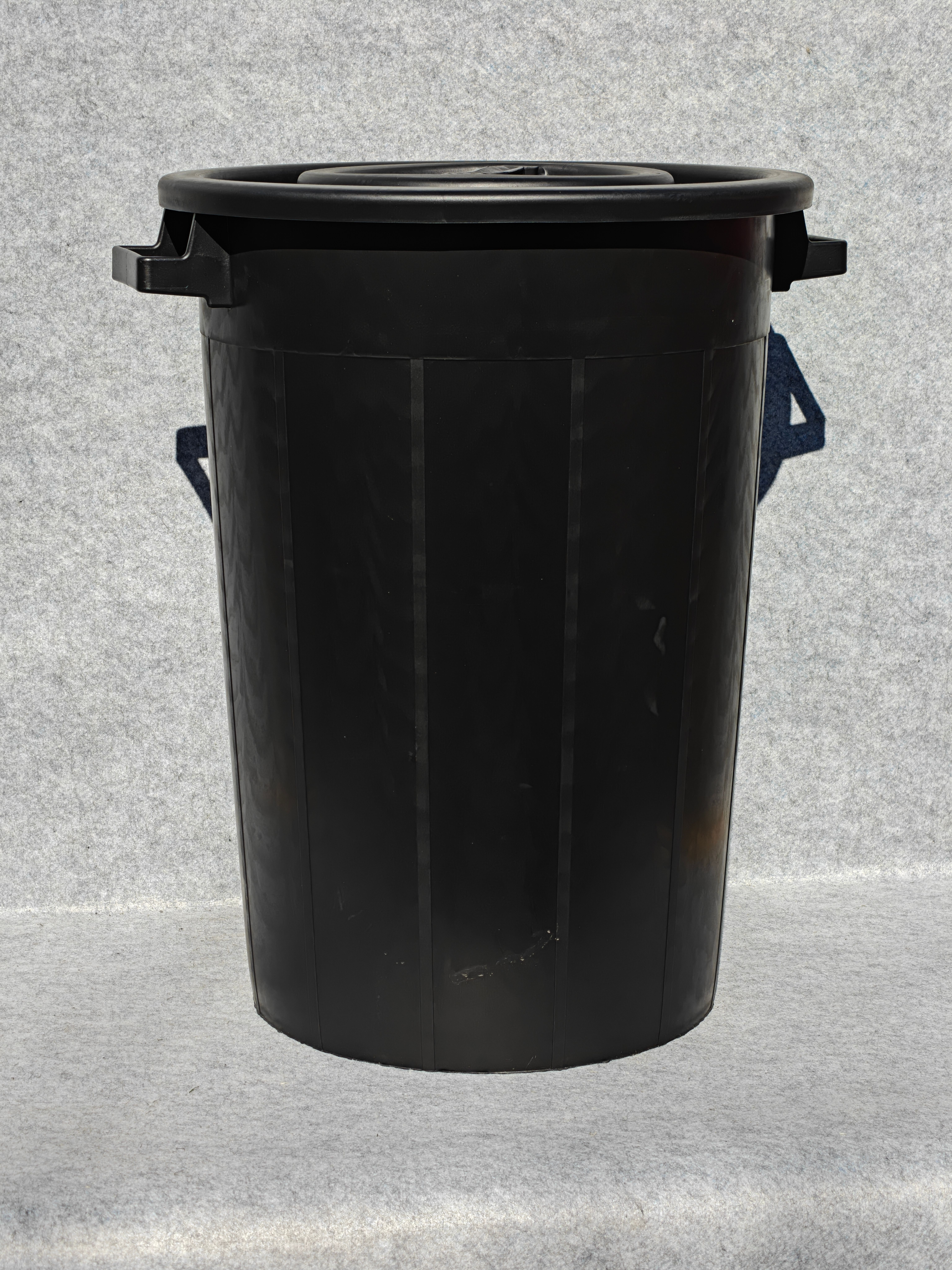 Fodertunna 75 liter (utan lock, säljs separat)