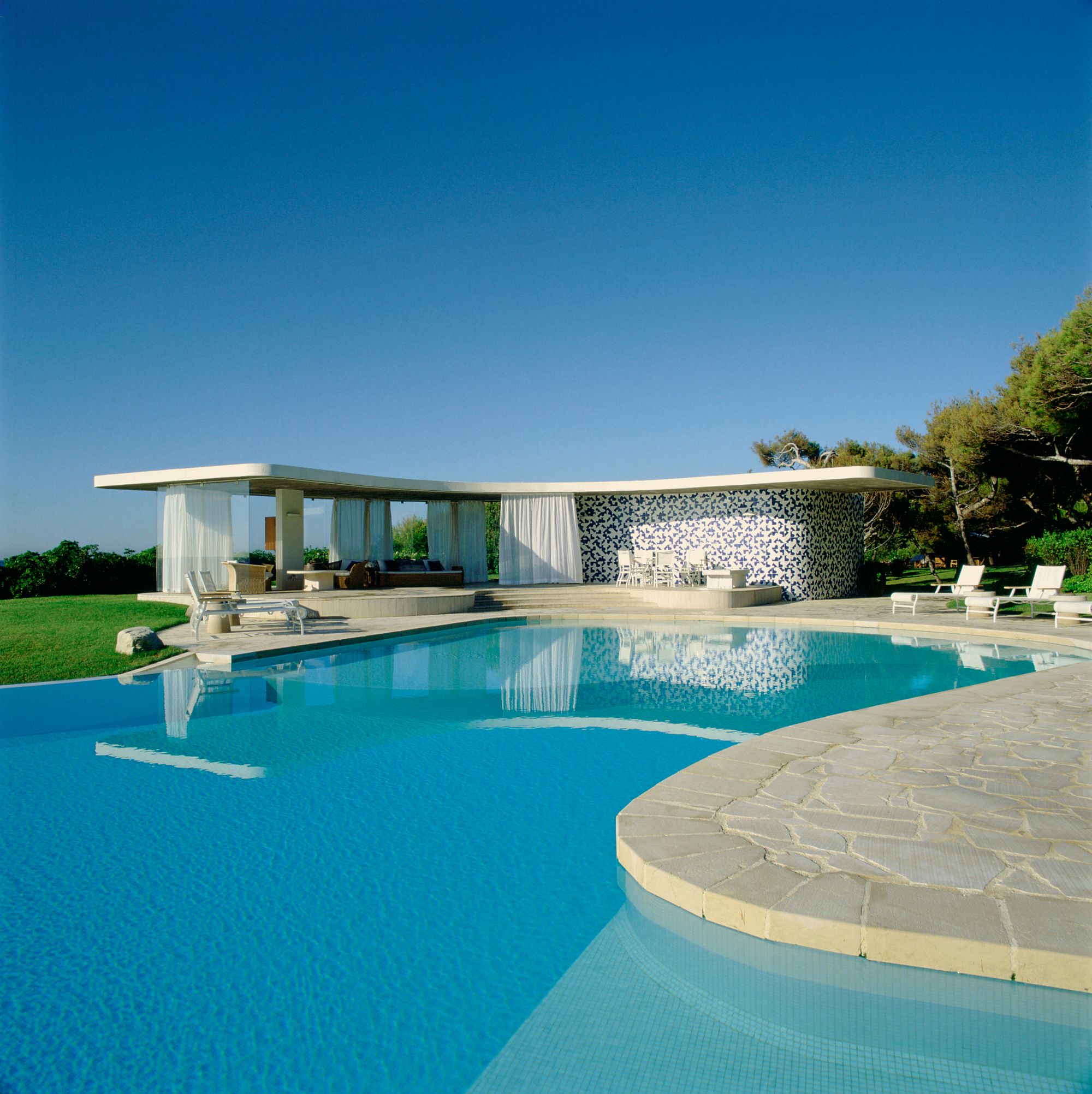 Cap Ferrat Residence, Roberto Schezen