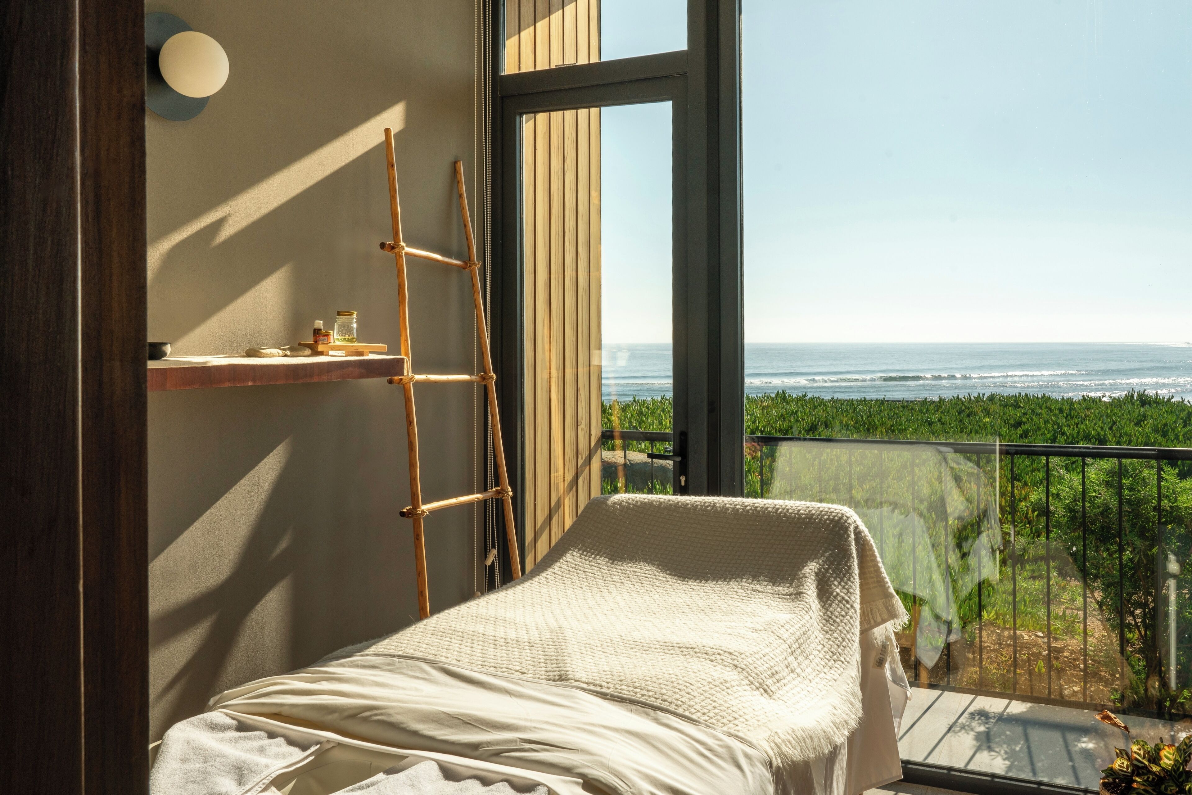 Hotel Alaia