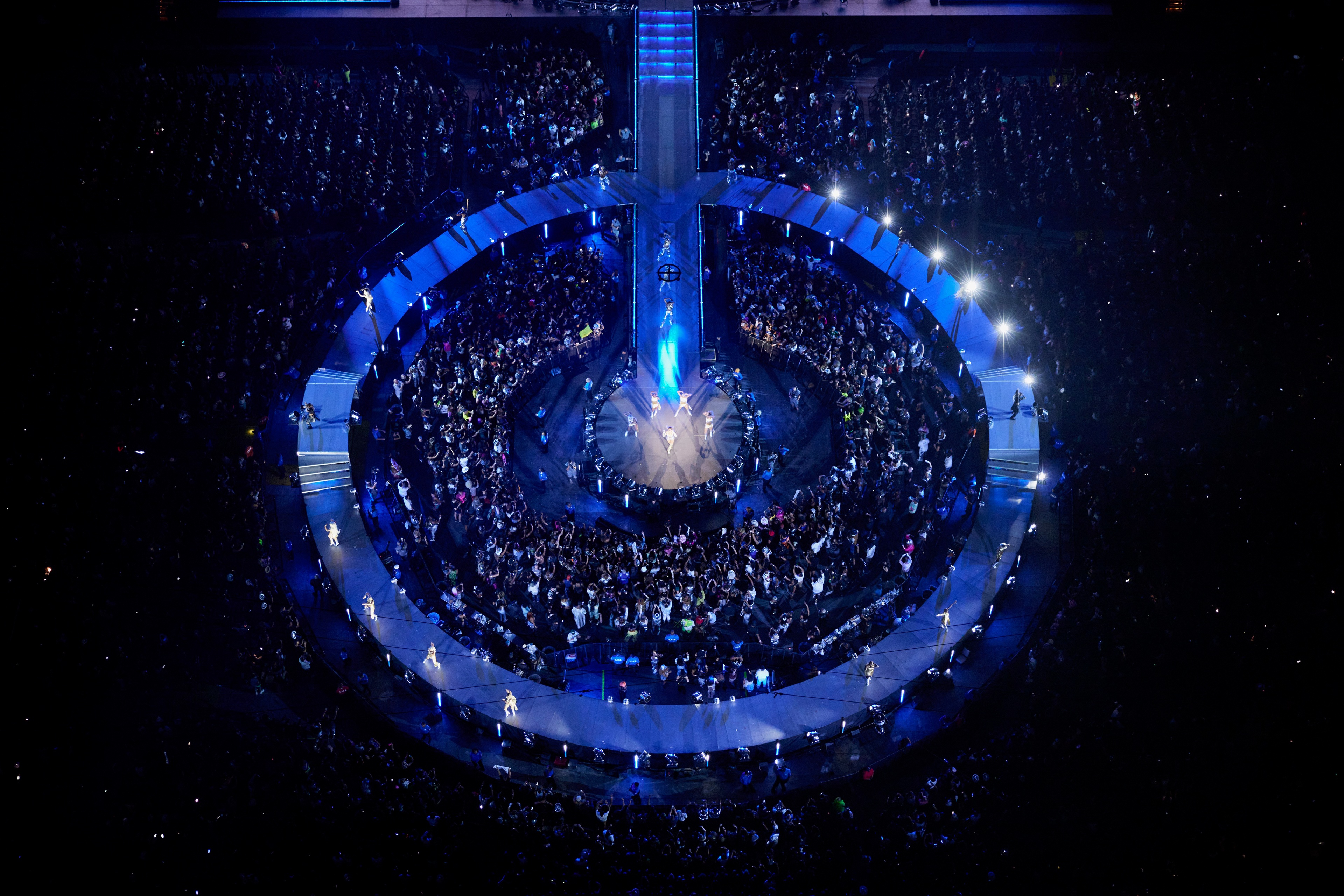 Blue circle Beyonce Renaissance World Tour stage with crowd
