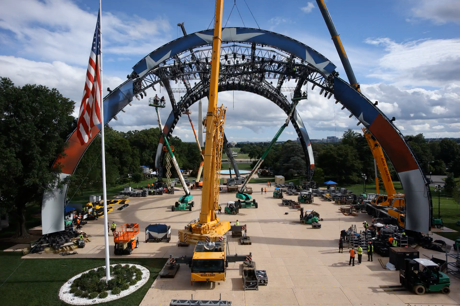 the building of the claw for the UFC 250 event