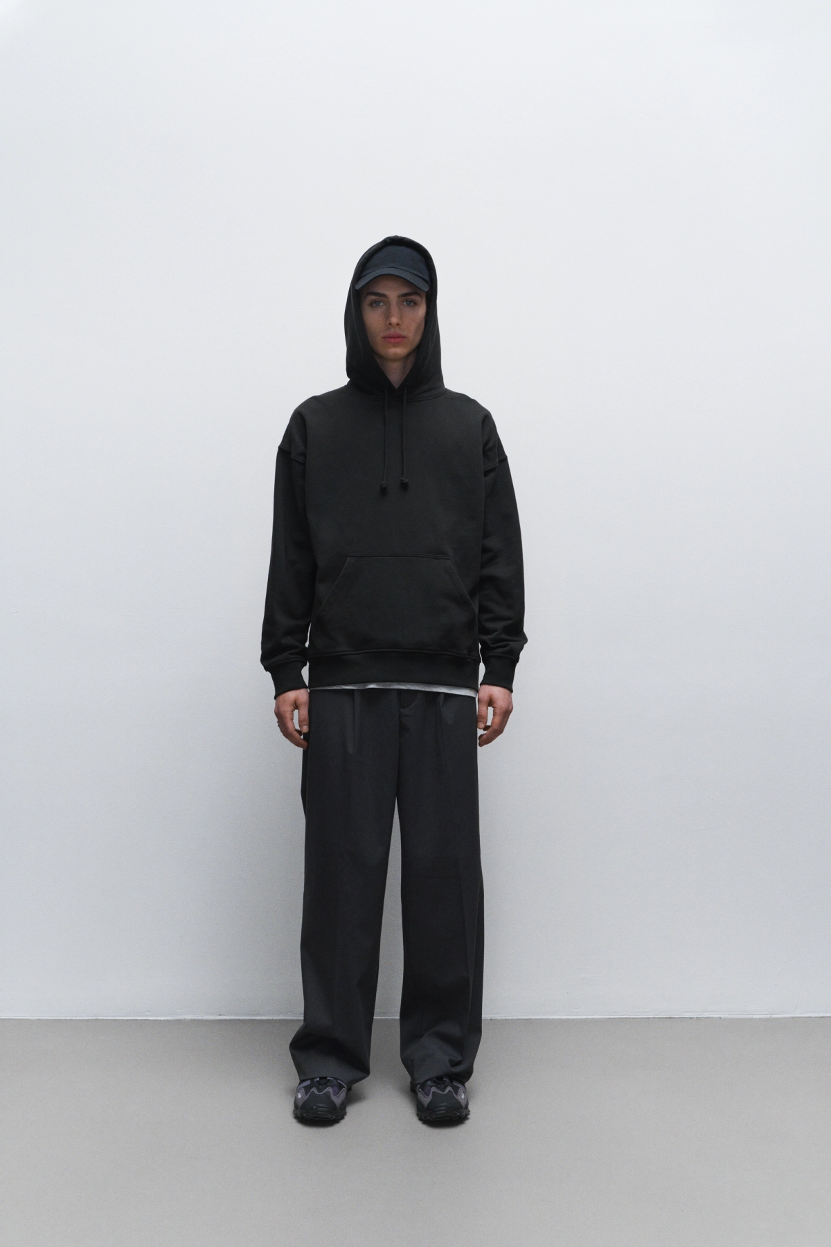 True Blanks - Mens boxy hoodie