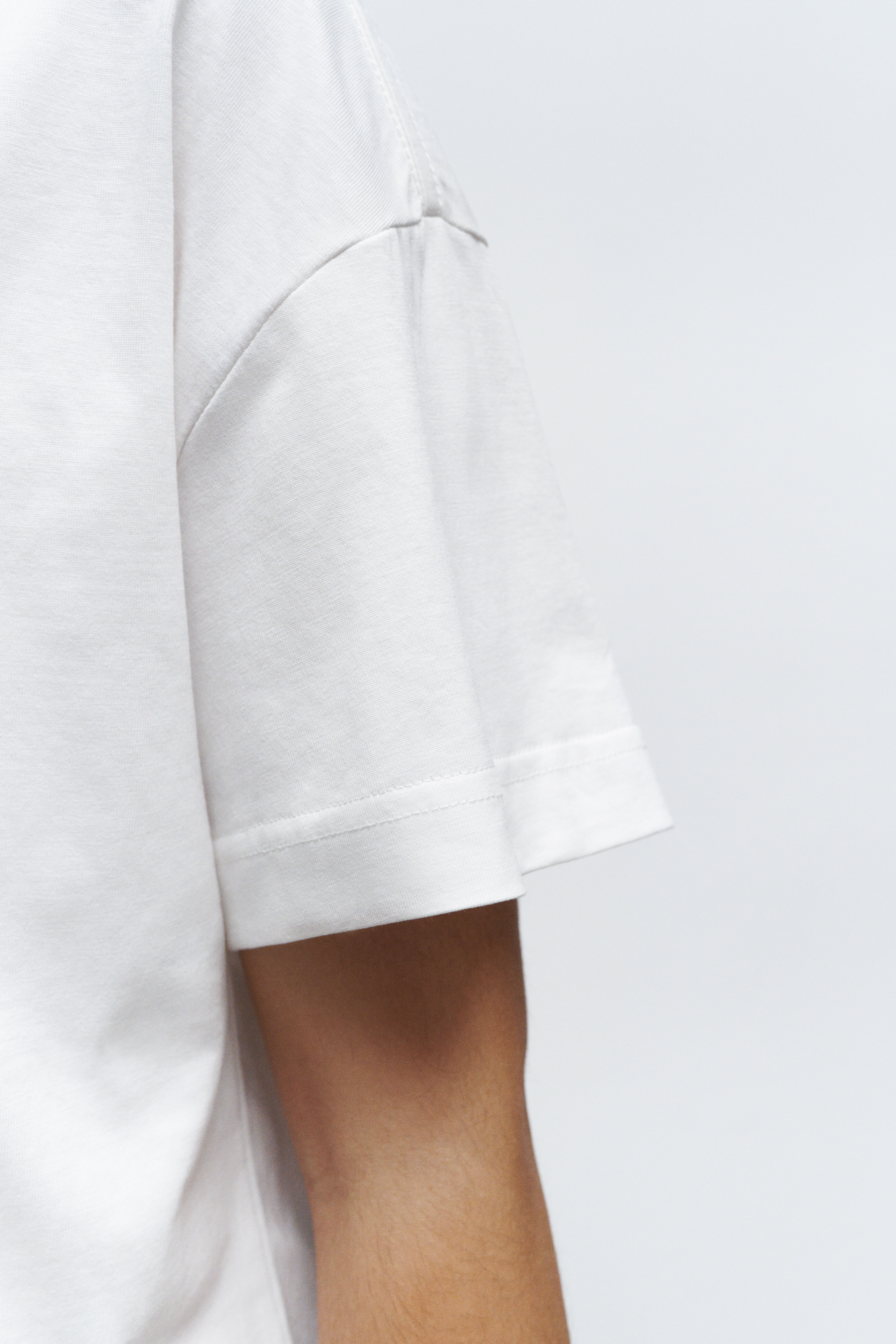 True Blanks - Womens oversized tee