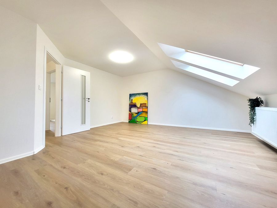 Dům 4+kk Tlučná, fotografie z galerie