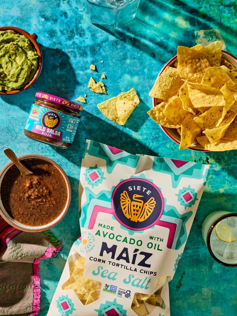 Mild Salsa with chips and Maiz