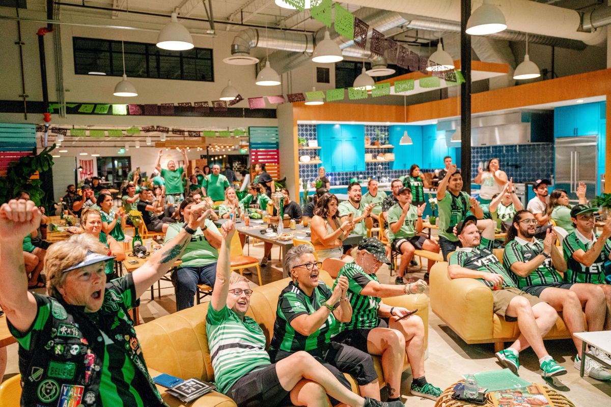 SIETE GAME DAY WATCH PARTY