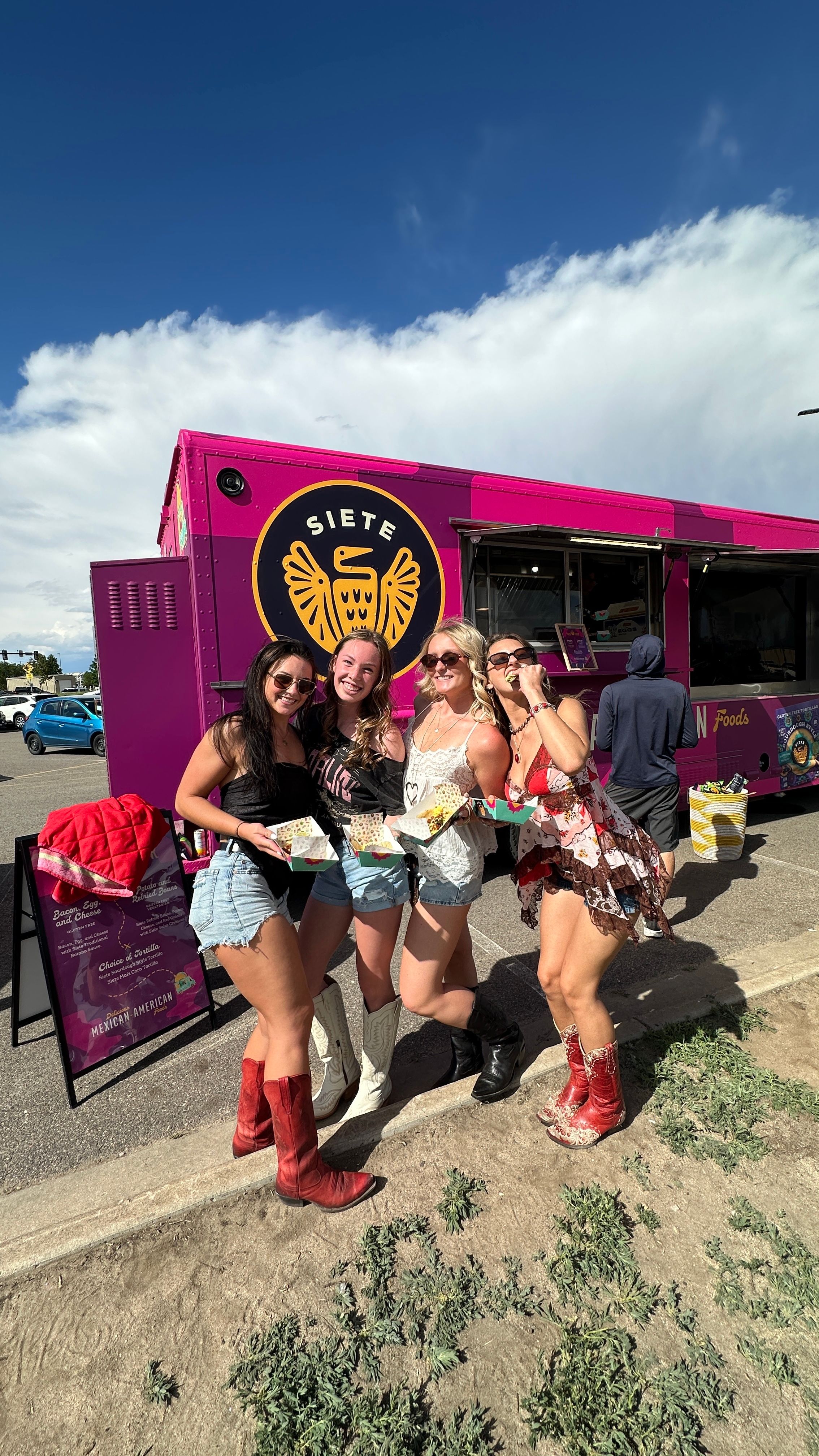 Siete Taco Truck