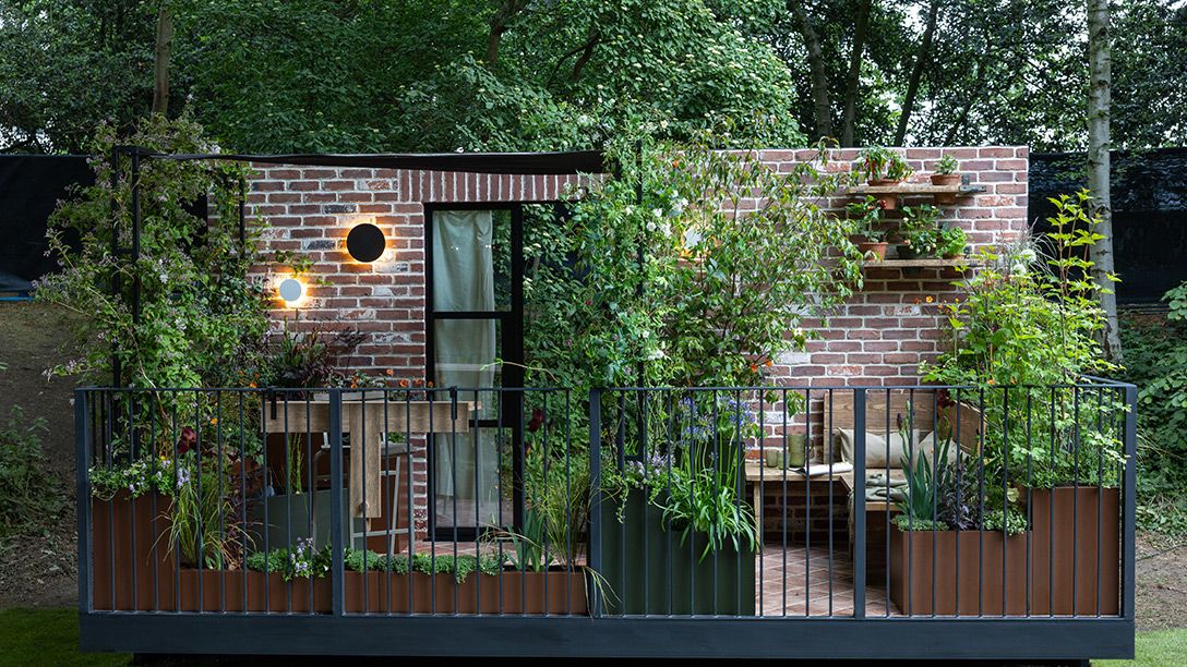 The Transient Garden