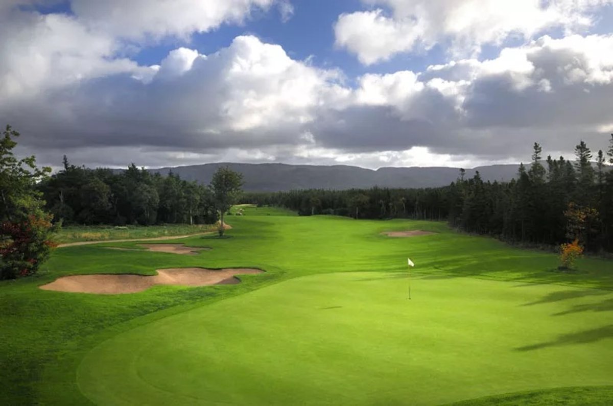 Approach to the green