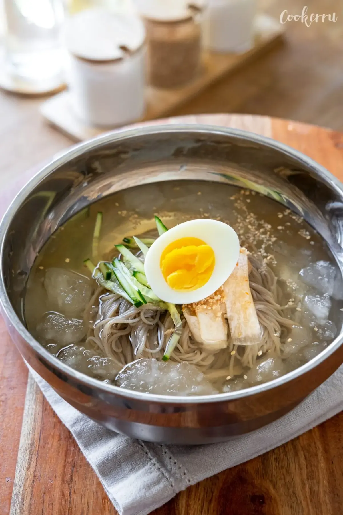 bowl of naengmyeon