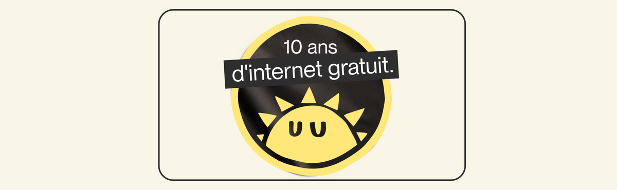 alt="Soleil levant avec un texte indiquant 10 ans d'internet gratuit".