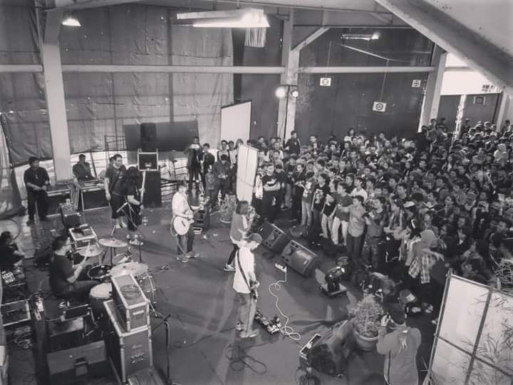 di Bandung with Akairo