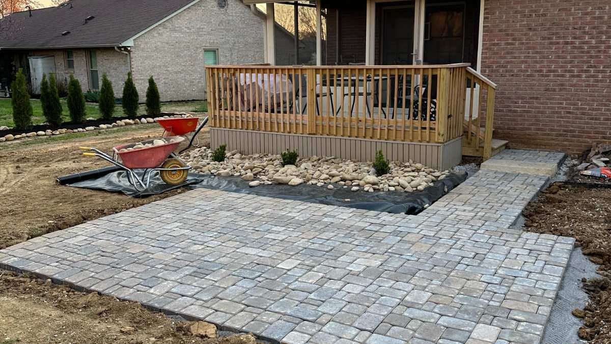 Backyard patio built with pavers