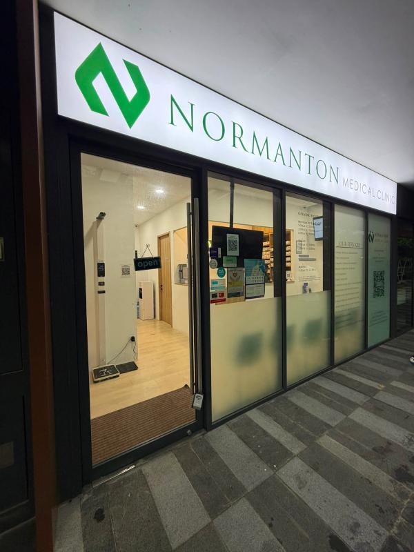 Normanton Park Retail Shop (Clinic)